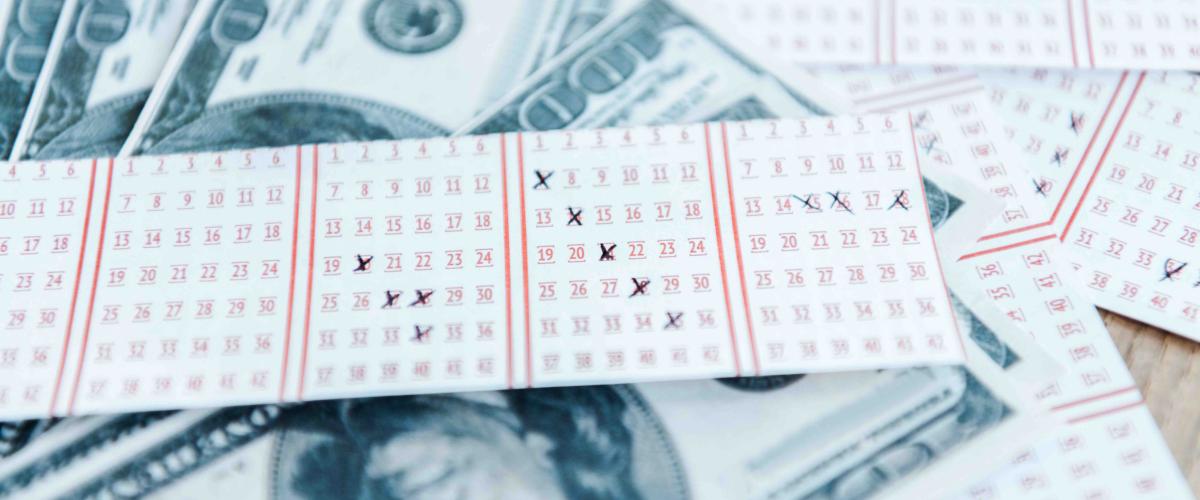 Eine Frau aus Michigan, die seit Jahrzehnten Lotto 47 spielt, gewinnt einen Jackpot von 1,1 Millionen Dollar