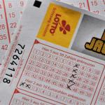 Mann aus North Carolina kehrt nach New York mit 1 Million Dollar Powerball Lotto-Gewinn zurück