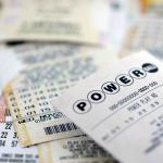 29 Kollegen teilen sich 1-Million-Dollar-Powerball-Lottogewinn in New York